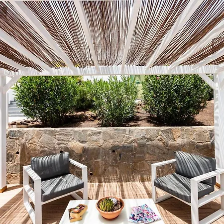 Canaima Corner With Heated Pool Apartment